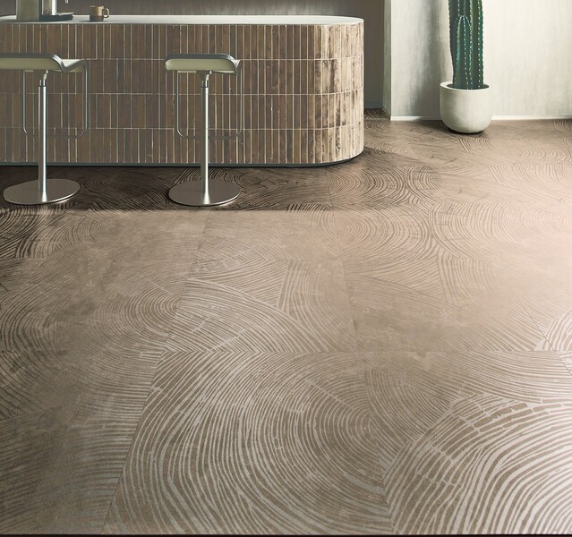 ロイヤルストーン・モア　バウムライン