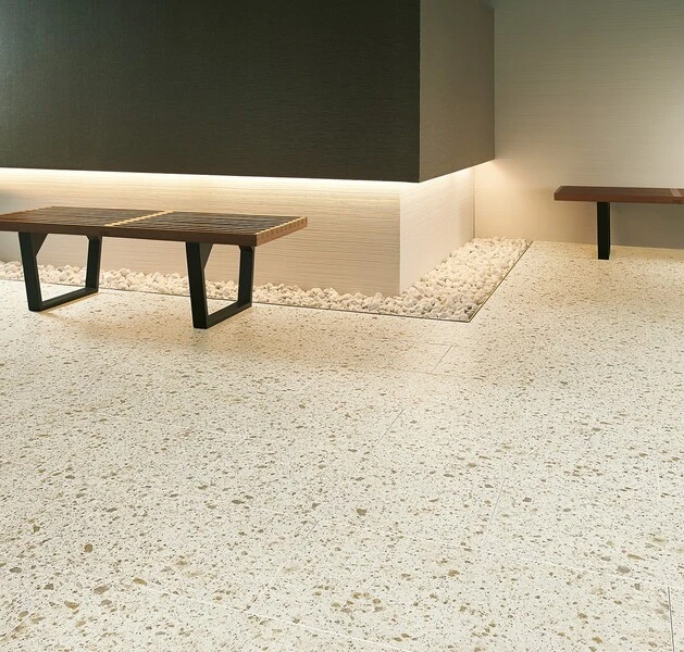 ロイヤルストーン・モア　大谷石