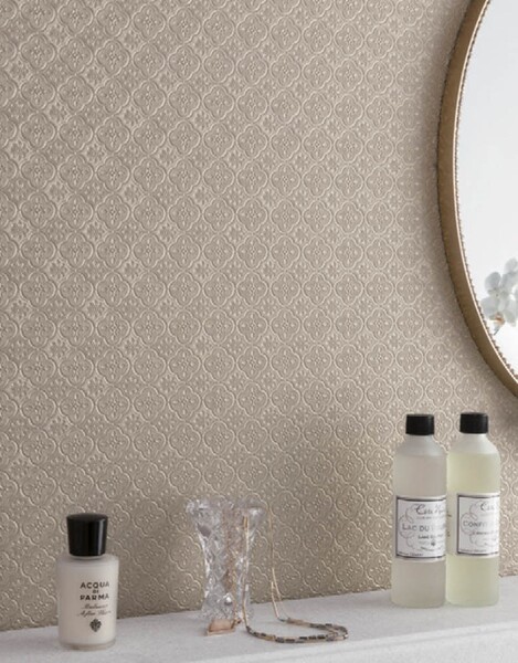 大人可愛い柄入り壁紙